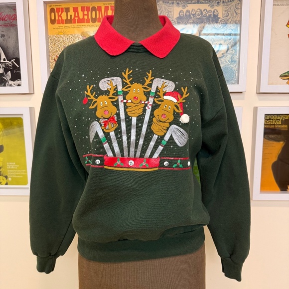 Vintage 90s Christmas Golf Sweatshirt Green Red Collar Reindeer Holiday Graphic - Picture 1 of 9